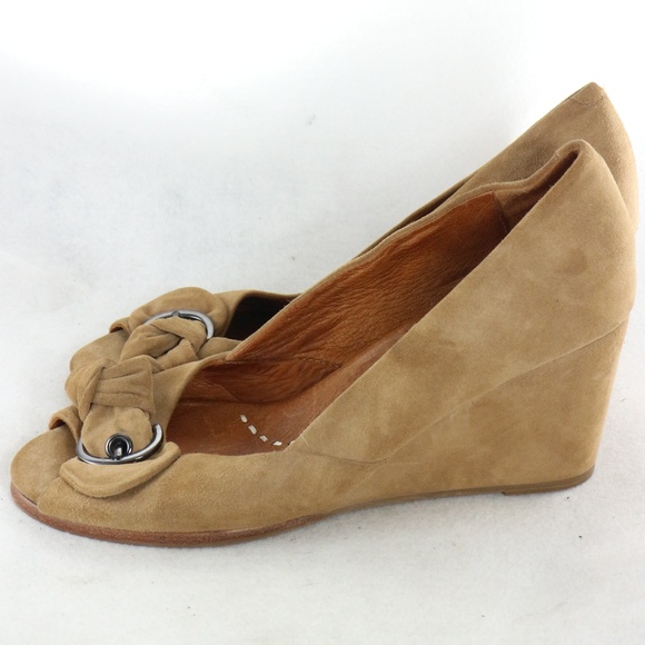 gentle souls Shoes - GENTLE SOULS Gabe's Bow Tan Suede Peep Toe Wedges